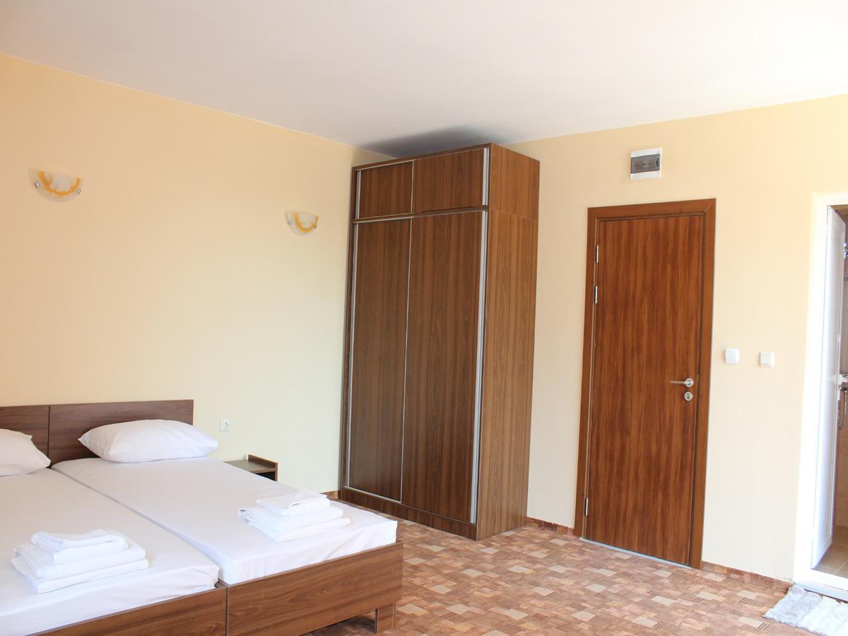 Hotel Sapphire Primorsko Exterior foto